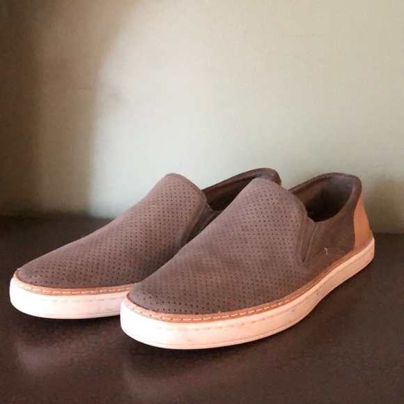 vionic slippers size 7